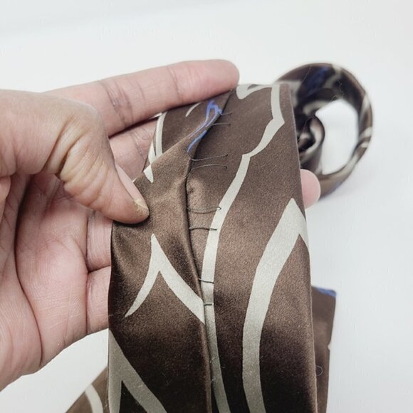 Givenchy Monsieur | Vintage Brown Printed Silk Tie (One Size) - Picture 8 of 16